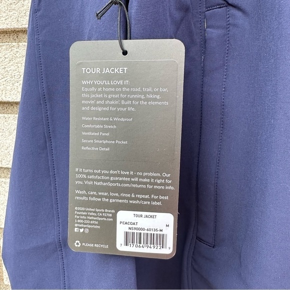 Nathan Tour Hooded Waterproof Jacket Peacoat Navy Blue Medium NWT - Picture 12 of 15